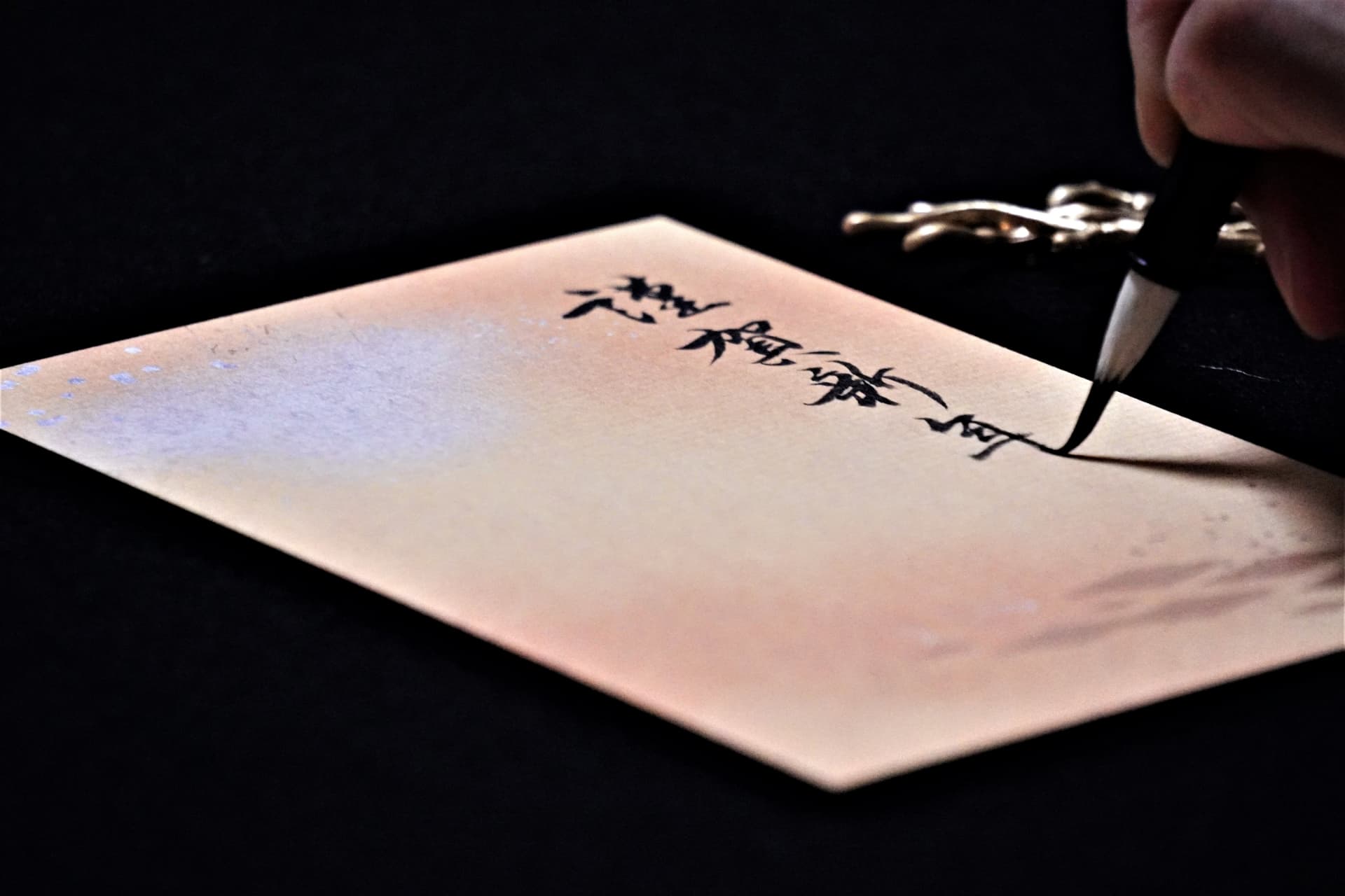 ビジネス年賀状のデザインのおすすめは？添え書きや好印象を与えるポイント、注意点も解説