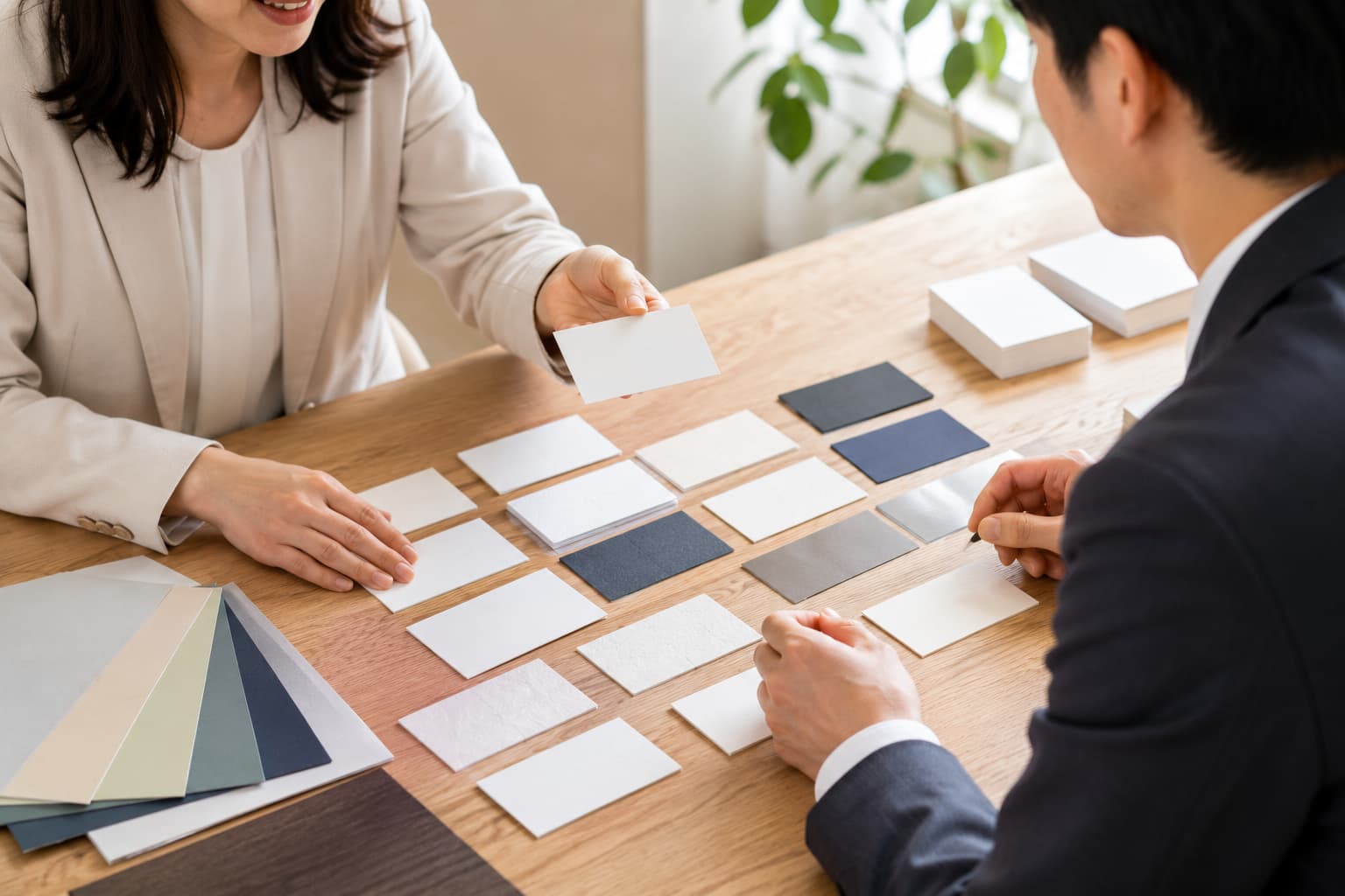 【イメージ別】名刺の紙質の選び方